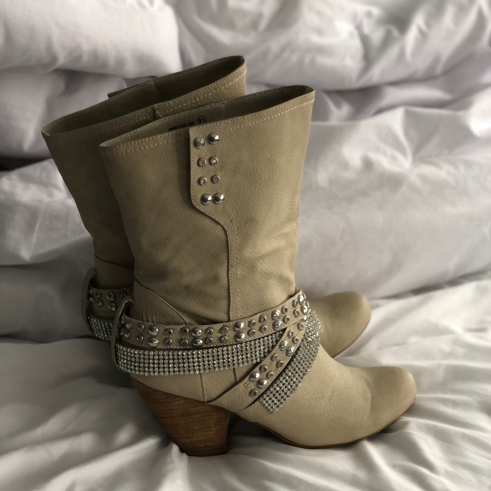 Cream rhinestone heeled boot, Like New, Size 8.5